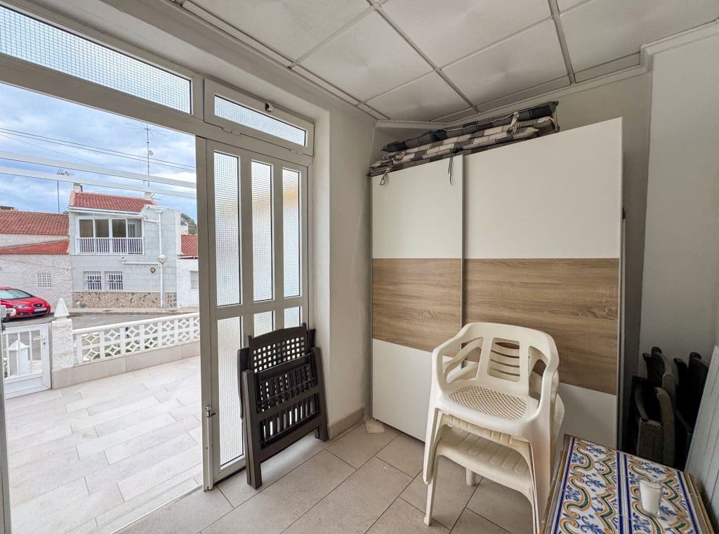 2 slaapkamer Huis te huur in Guardamar del Segura met zwembad - € 750 (Ref: 9289869)