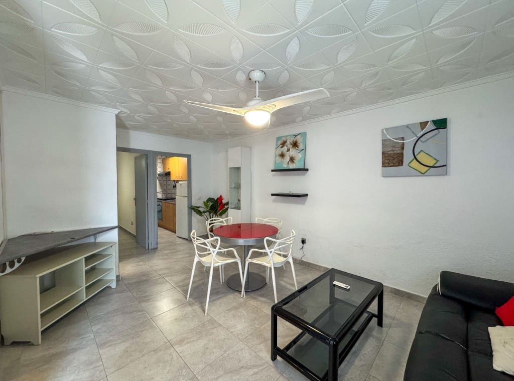2 slaapkamer Huis te huur in Guardamar del Segura met zwembad - € 750 (Ref: 9289869)