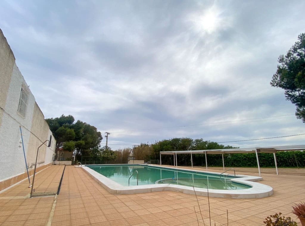2 slaapkamer Huis te huur in Guardamar del Segura met zwembad - € 750 (Ref: 9289869)