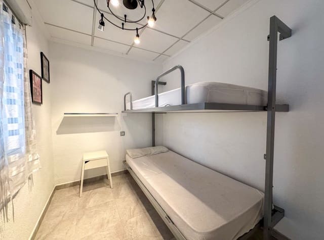 2 slaapkamer Huis te huur in El Moncayo, Guardamar del Segura met zwembad - € 750 (Ref: 9289869)