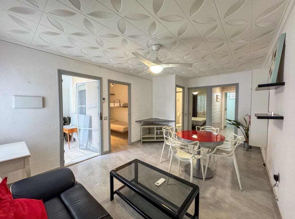 2 slaapkamer Huis te huur in Guardamar del Segura met zwembad - € 750 (Ref: 9289869)