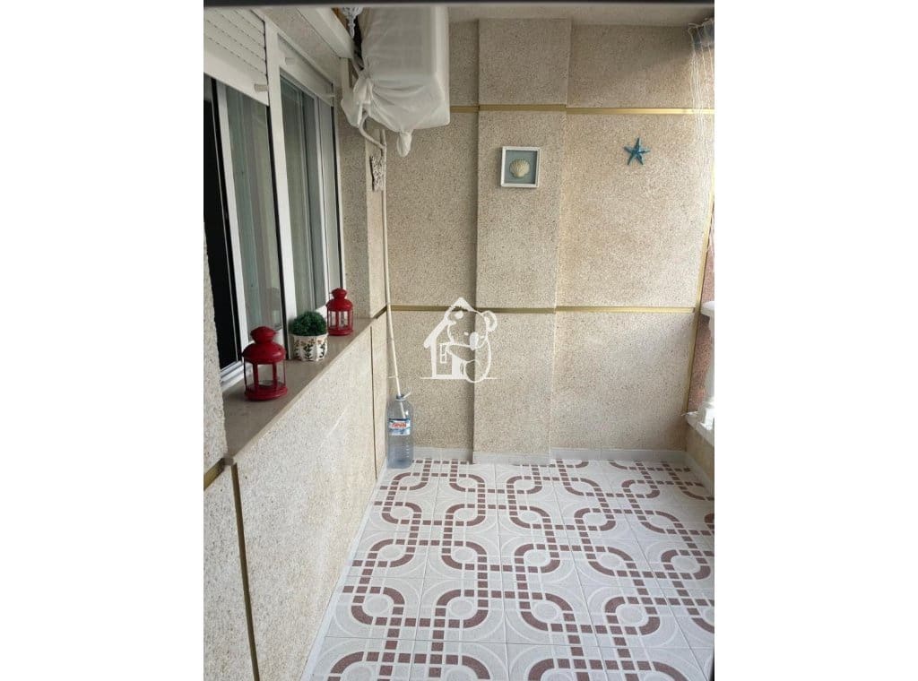 2 slaapkamer Flat te huur in La Mata - € 550 (Ref: 9297938)