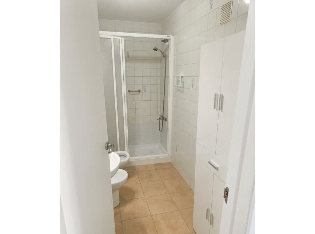 2 soveværelse Lejlighed til leje i Guardamar del Segura - € 750 (Ref: 9308079)