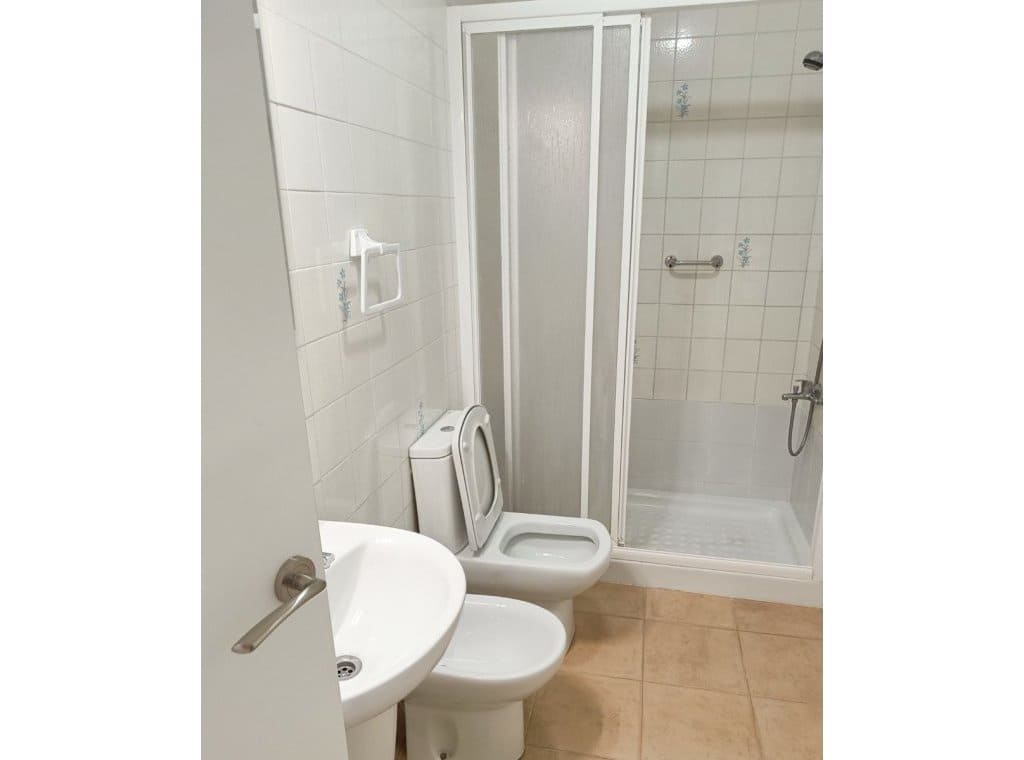 2 soveværelse Lejlighed til leje i Guardamar del Segura - € 750 (Ref: 9308079)