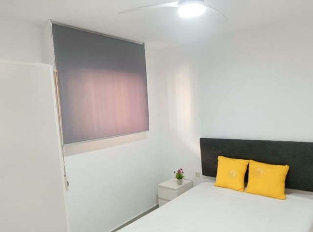 2 sovrum Lägenhet att hyra i Zona Pueblo, Guardamar del Segura - 750 € (Ref: 9308079)