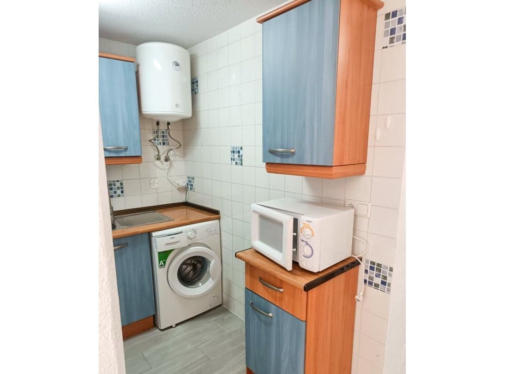 2 soveværelse Lejlighed til leje i Guardamar del Segura - € 750 (Ref: 9308079)