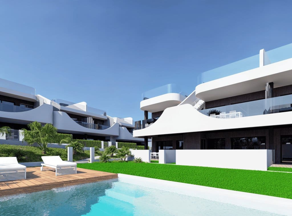 2 soveværelse Bungalow til salg i San Miguel de Salinas med swimmingpool - € 260.000 (Ref: 9310241)