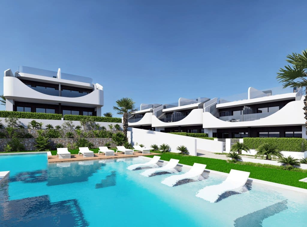 2 soveværelse Bungalow til salg i San Miguel de Salinas med swimmingpool - € 260.000 (Ref: 9310241)