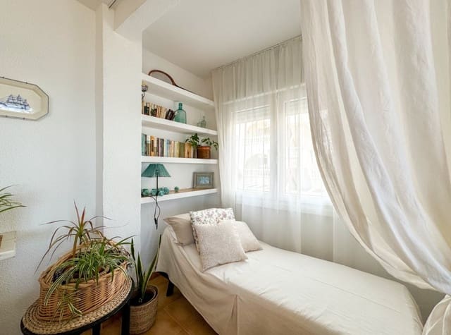 3 slaapkamer Appartement te huur in Gaspar Perelló, Torrevieja - € 950 (Ref: 9310249)