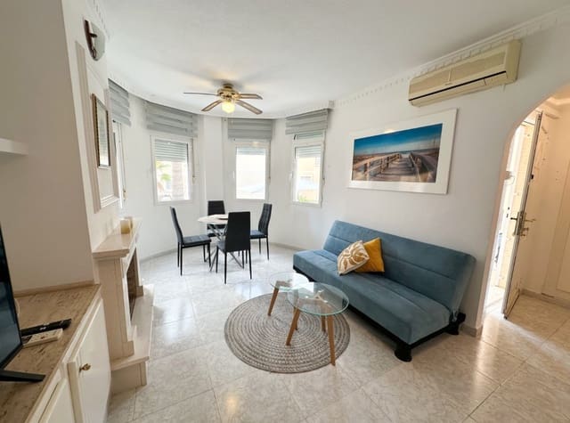 2 makuuhuone Huvila vuokrattavana paikassa Villamartin, Orihuela mukana uima-altaan - 1 100 € (Ref: 9312167)