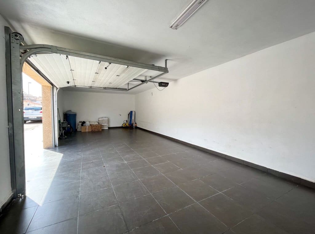 3 slaapkamer Villa te koop in Torrevieja met zwembad garage - € 365.000 (Ref: 9317019)