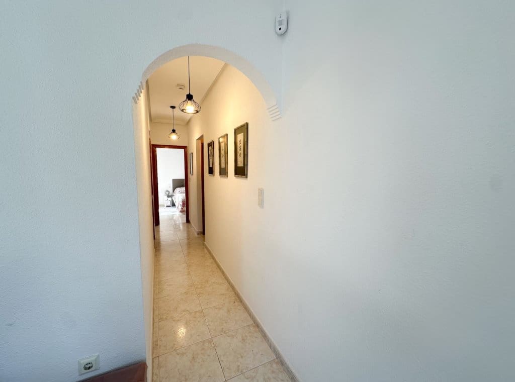 3 slaapkamer Villa te koop in Torrevieja met zwembad garage - € 365.000 (Ref: 9317019)