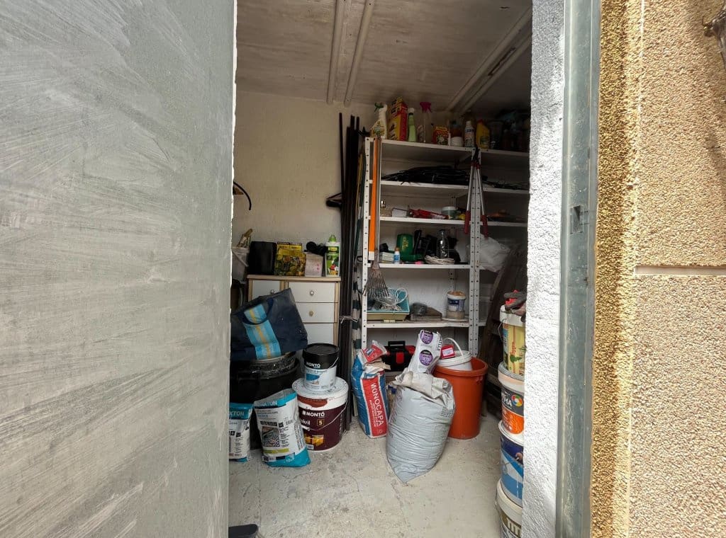 3 slaapkamer Villa te koop in Torrevieja met zwembad garage - € 365.000 (Ref: 9317019)