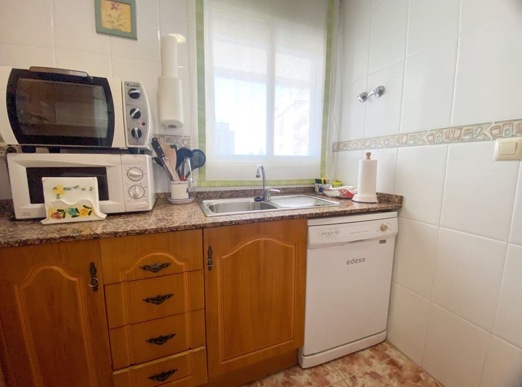 2 sovrum Hus att hyra i Torrevieja med garage - 800 € (Ref: 9317023)