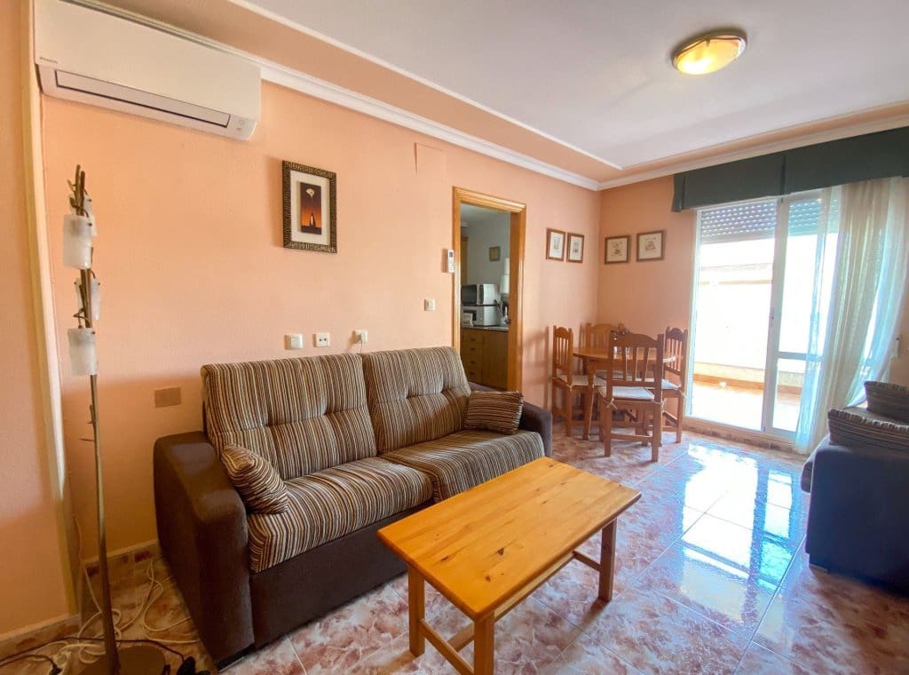 2 sovrum Hus att hyra i Torrevieja med garage - 800 € (Ref: 9317023)
