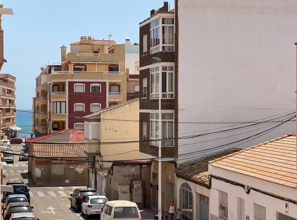 2 sovrum Hus att hyra i Torrevieja med garage - 800 € (Ref: 9317023)