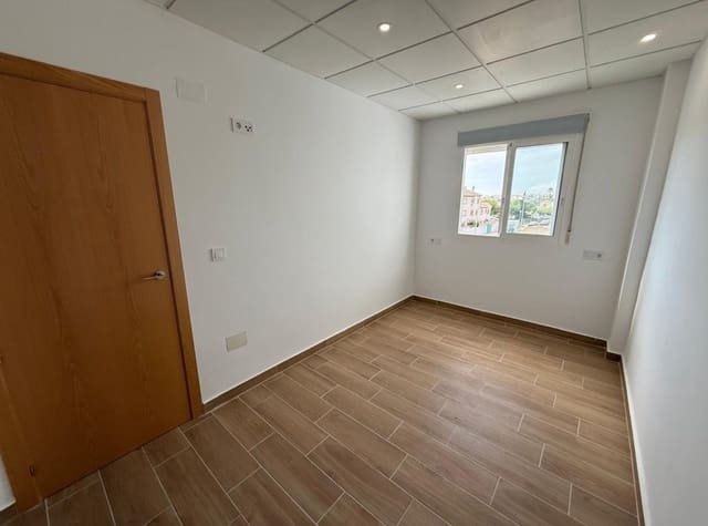 2 sypialnia Penthouse do wynajęcia w Punta Prima, Orihuela z basenem garażem - 900 € (Ref: 9320007)