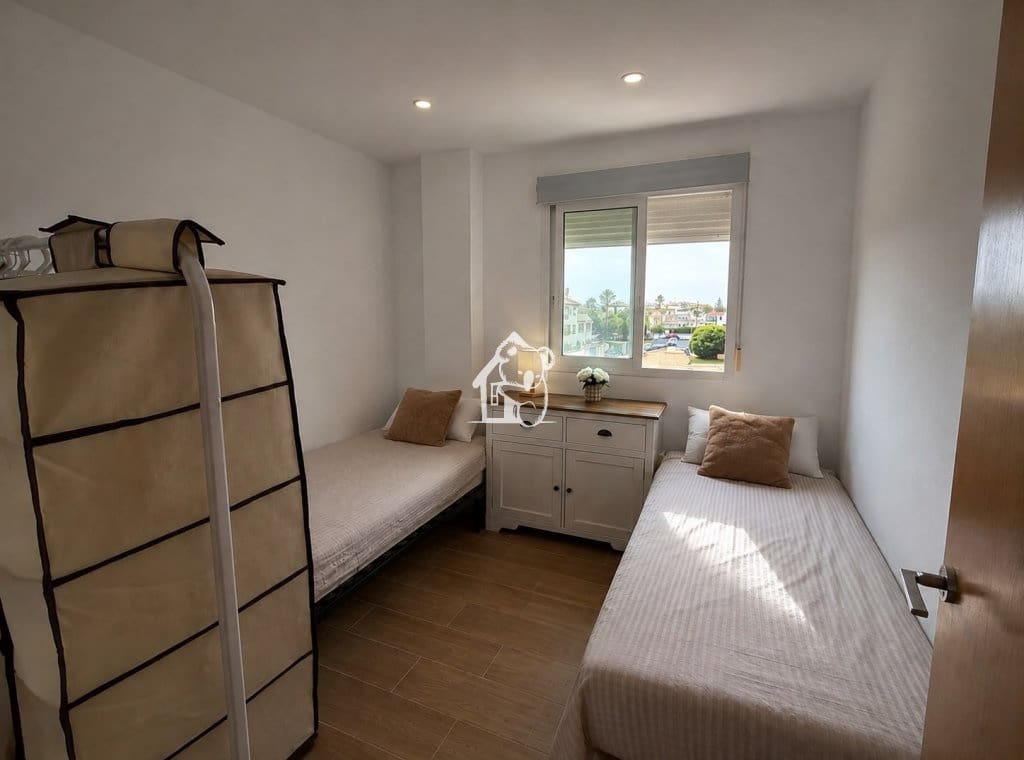 2 Zimmer Penthouse zu vermieten in Orihuela Costa mit Pool Garage - 900 € (Ref: 9320007)