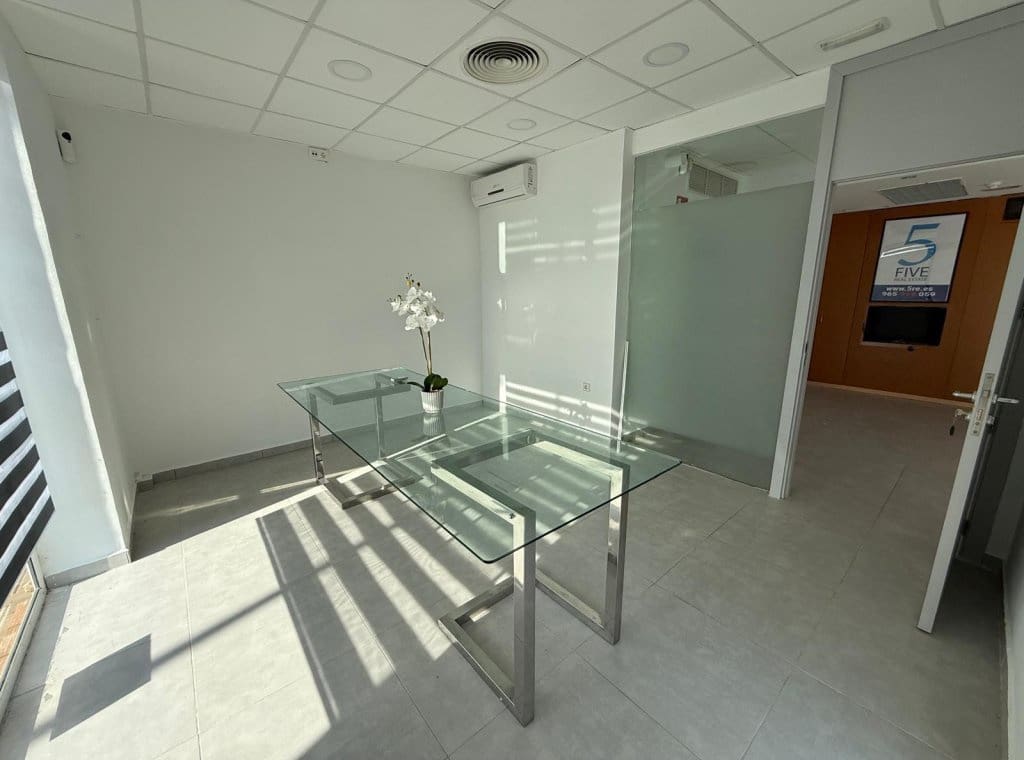 1 slaapkamer Commercieel te huur in Pinar de Campoverde - € 1.000 (Ref: 9320008)