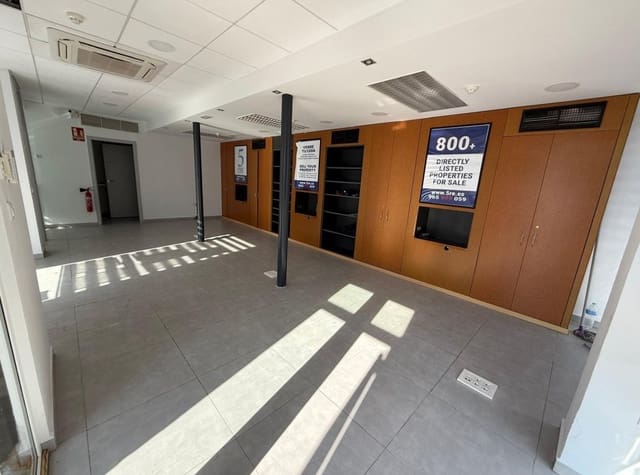 1 bedroom Commercial for rent in Pinar de Campoverde, Pilar de la Horadada - € 1,000 (Ref: 9320008)