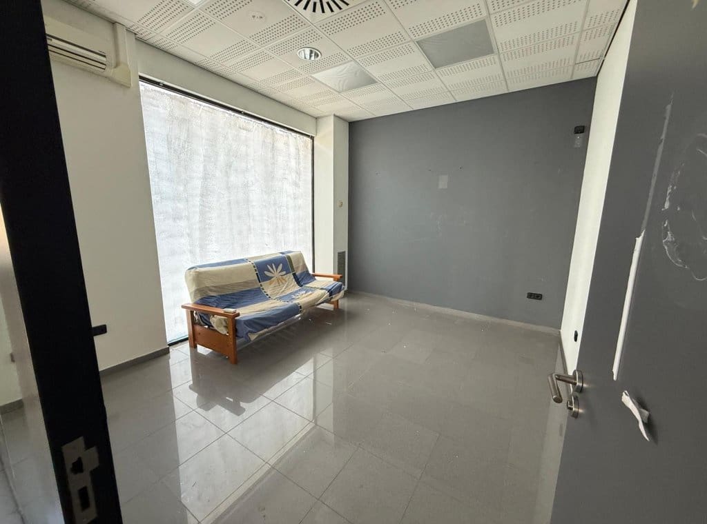 1 bedroom Commercial for rent in Pilar de la Horadada - € 1,000 (Ref: 9320009)