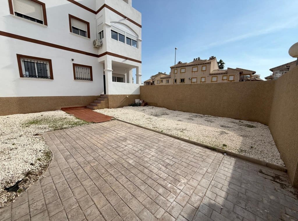 2 slaapkamer Appartement te huur in Orihuela Costa met zwembad garage - € 1.000 (Ref: 9320010)