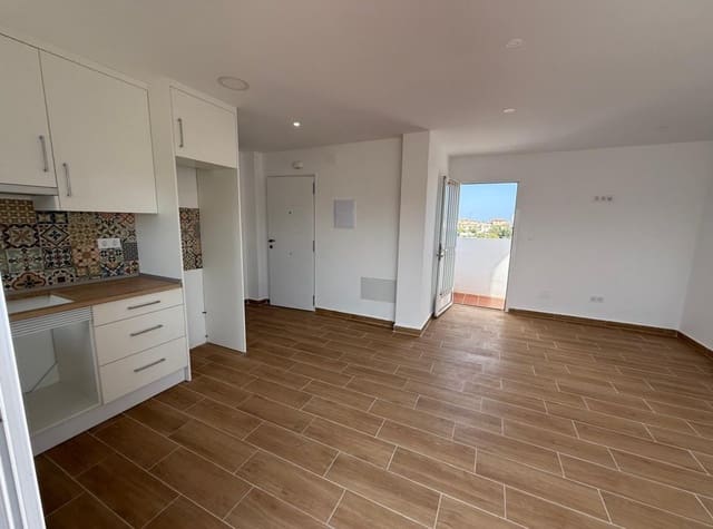 2 slaapkamer Penthouse te koop in Punta Prima, Orihuela met zwembad garage - € 195.000 (Ref: 9325783)