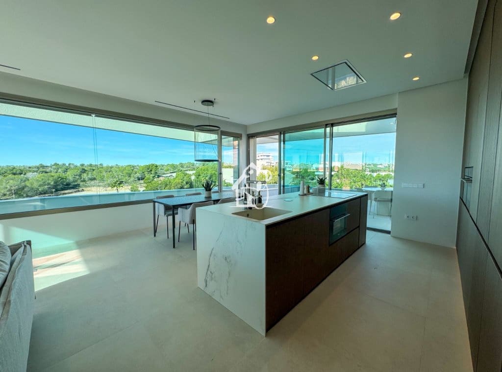 3 soveværelse Penthouse til leje i Orihuela Costa med swimmingpool garage - € 3.750 (Ref: 9329941)