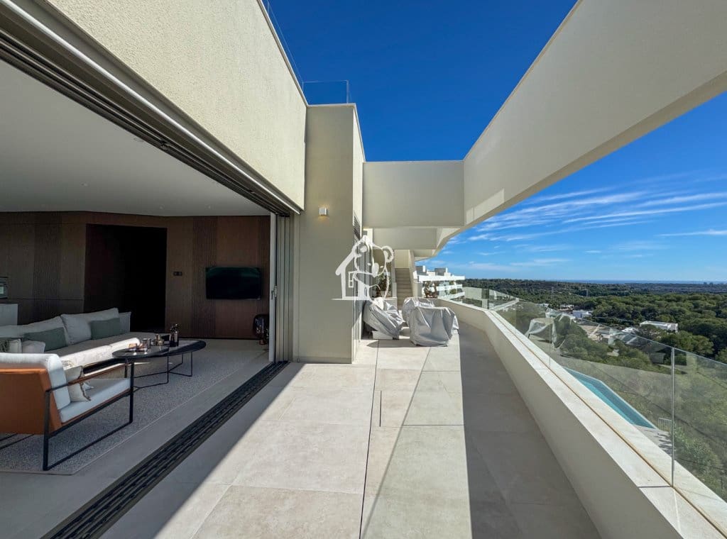 3 soveværelse Penthouse til leje i Orihuela Costa med swimmingpool garage - € 3.750 (Ref: 9329941)