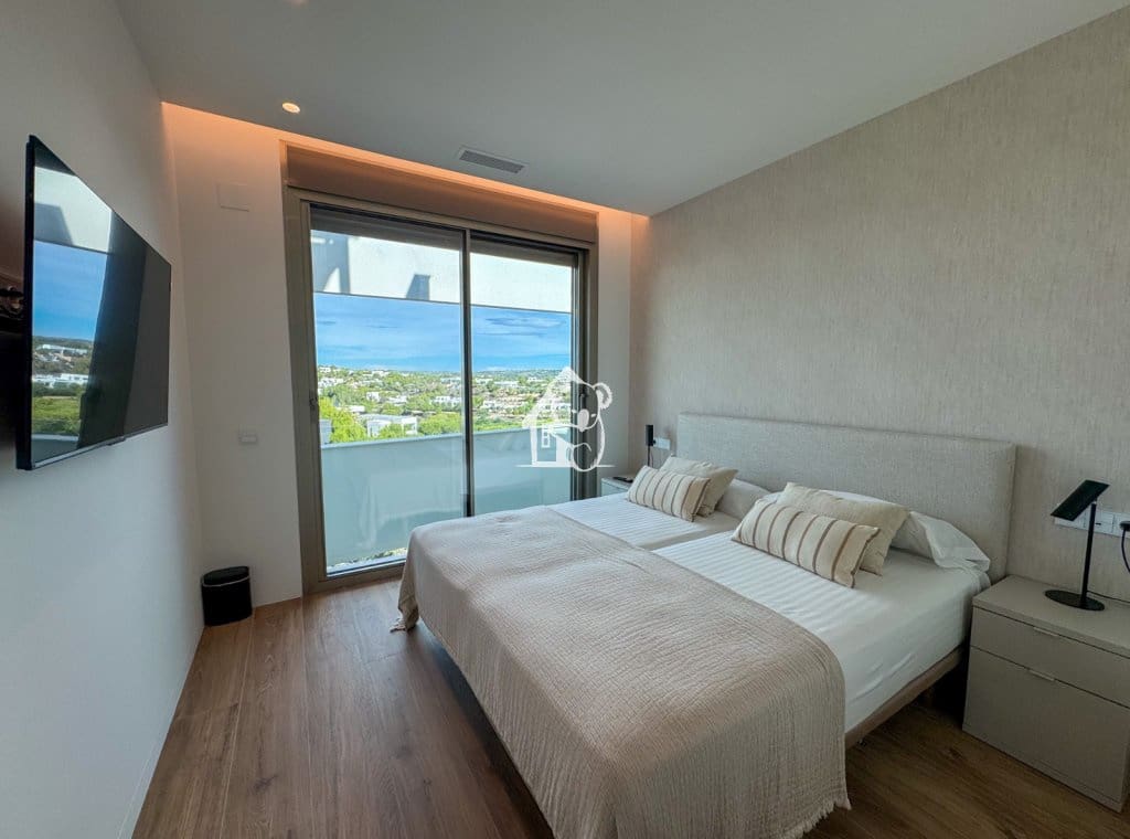 3 soveværelse Penthouse til leje i Orihuela Costa med swimmingpool garage - € 3.750 (Ref: 9329941)