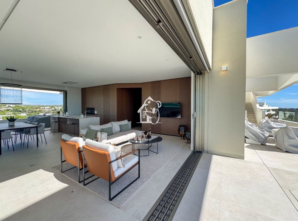 3 soveværelse Penthouse til leje i Orihuela Costa med swimmingpool garage - € 3.750 (Ref: 9329941)