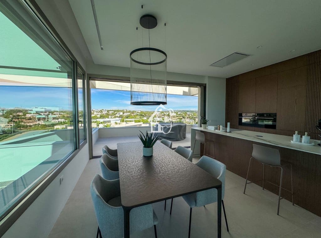 3 soveværelse Penthouse til leje i Orihuela Costa med swimmingpool garage - € 3.750 (Ref: 9329941)