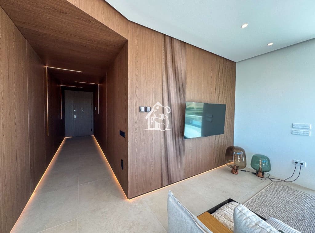 3 soveværelse Penthouse til leje i Orihuela Costa med swimmingpool garage - € 3.750 (Ref: 9329941)