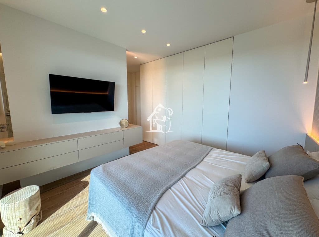 3 soveværelse Penthouse til leje i Orihuela Costa med swimmingpool garage - € 3.750 (Ref: 9329941)