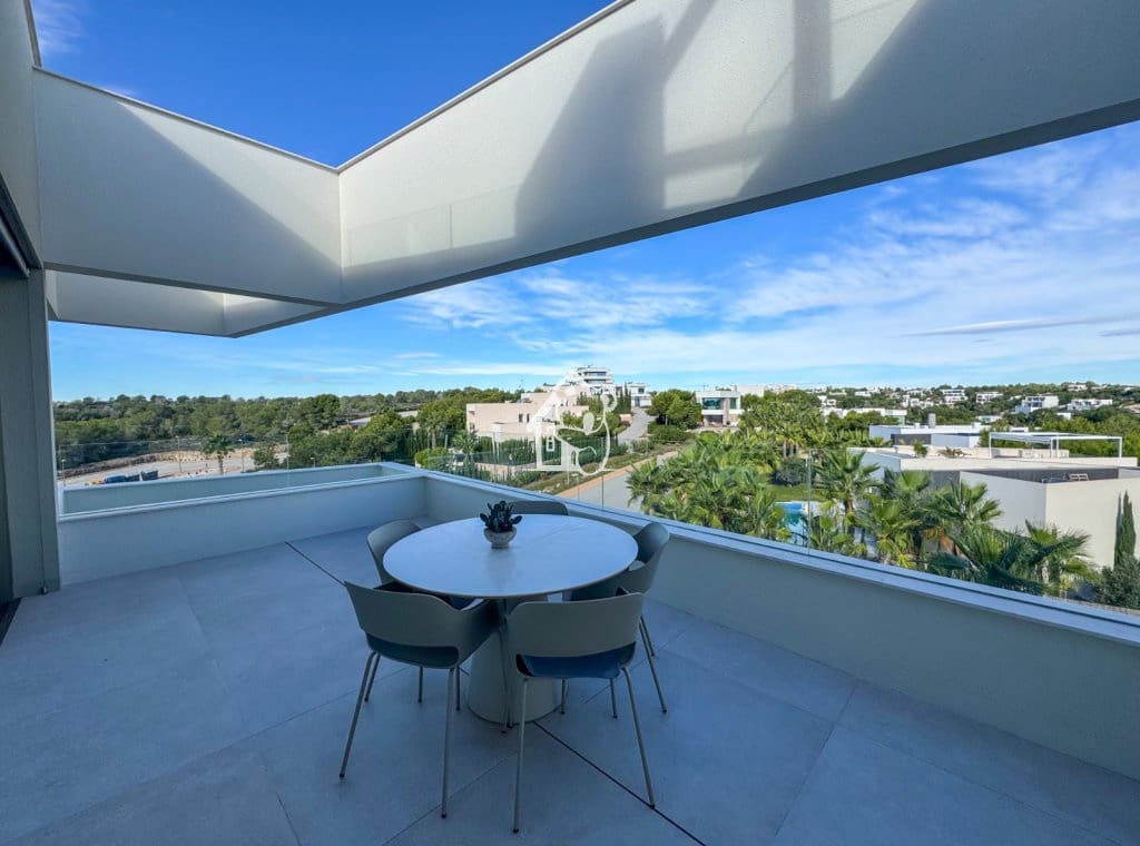 3 soveværelse Penthouse til leje i Orihuela Costa med swimmingpool garage - € 3.750 (Ref: 9329941)