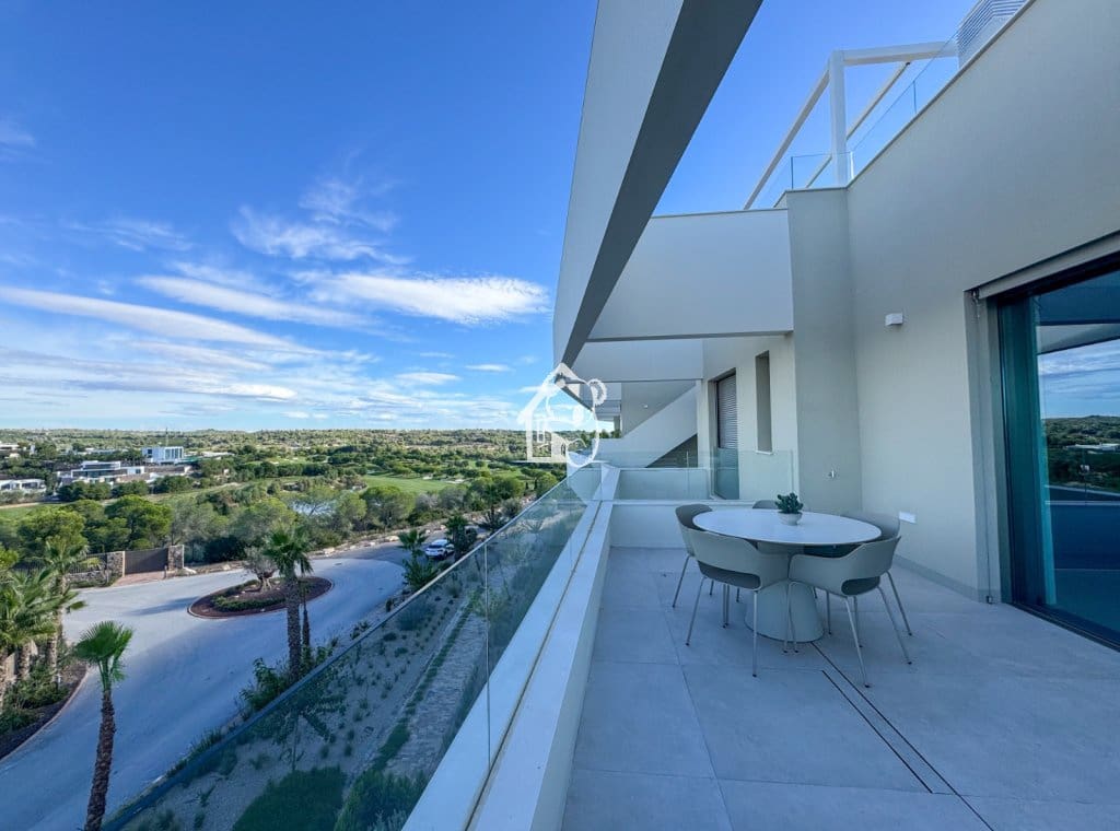 3 soveværelse Penthouse til leje i Orihuela Costa med swimmingpool garage - € 3.750 (Ref: 9329941)