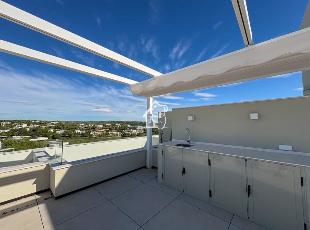 3 soveværelse Penthouse til leje i Orihuela Costa med swimmingpool garage - € 3.750 (Ref: 9329941)
