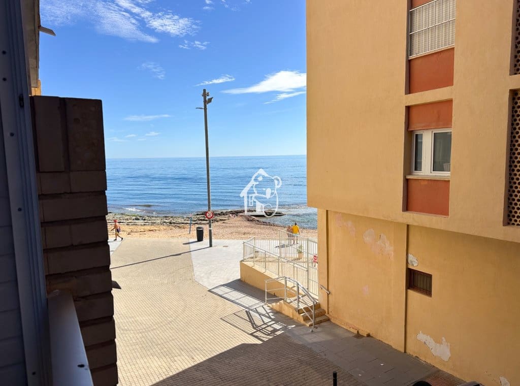 3 sovrum Lägenhet att hyra i Torrevieja - 1 300 € (Ref: 9329944)