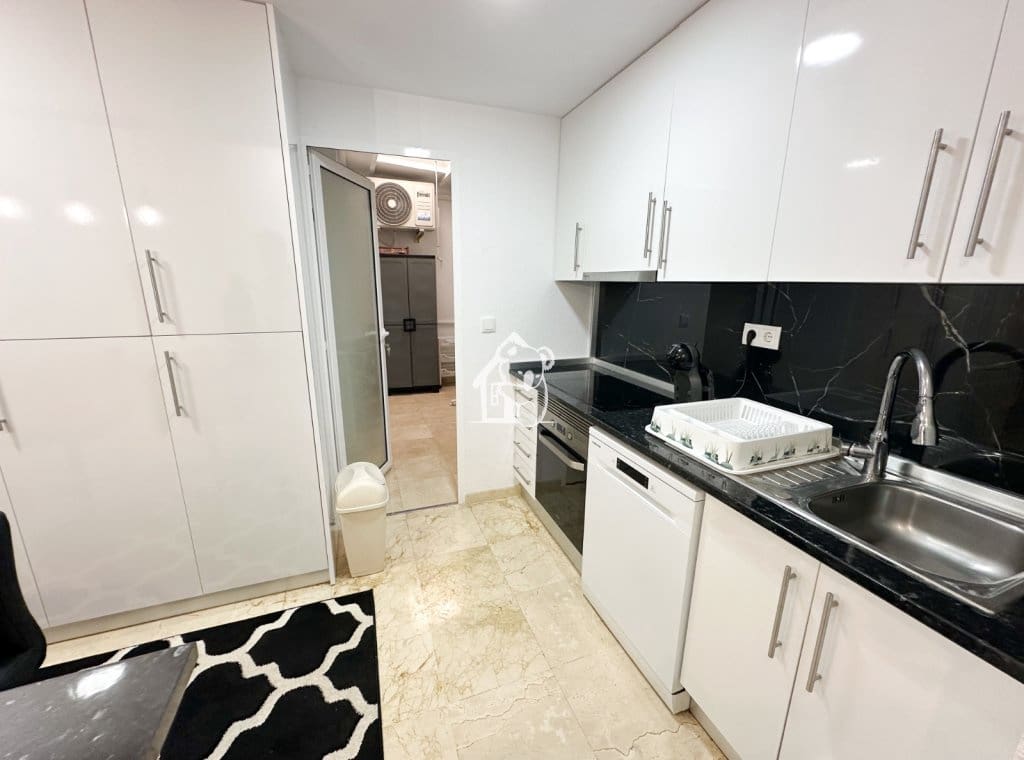 3 sovrum Lägenhet att hyra i Torrevieja - 1 300 € (Ref: 9329944)