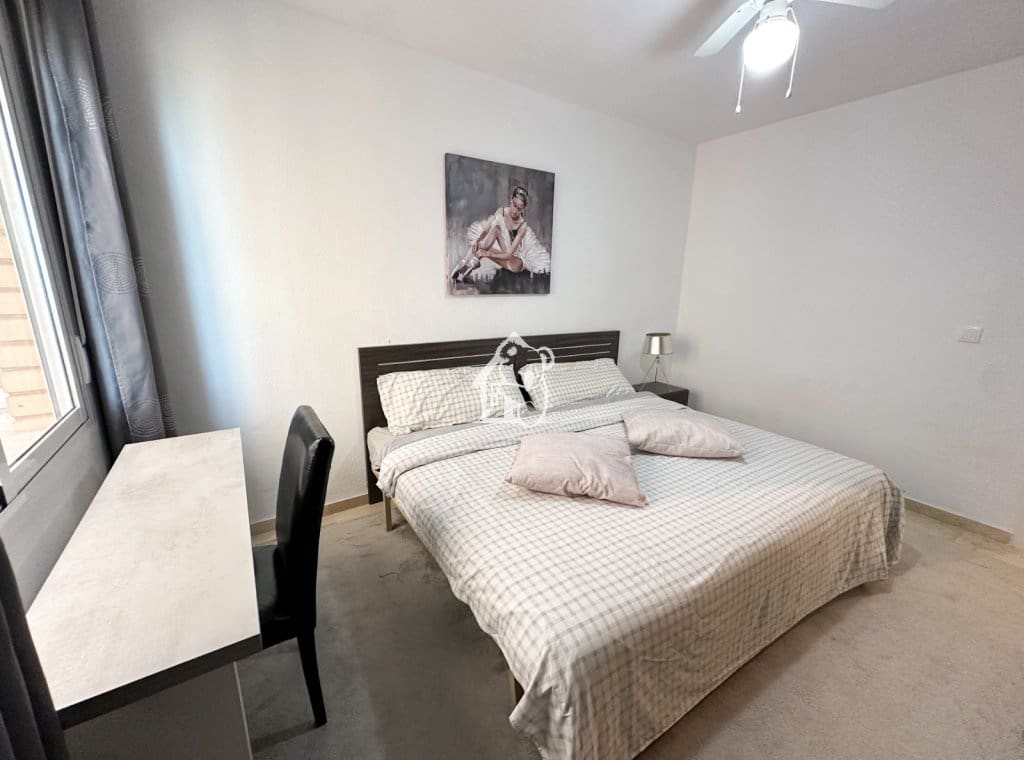 3 sovrum Lägenhet att hyra i Torrevieja - 1 300 € (Ref: 9329944)