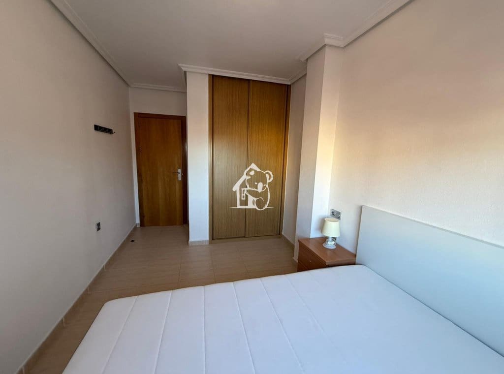 Penthouse de 3 chambres à louer à Pilar de la Horadada - 800 € (Ref: 9337318)