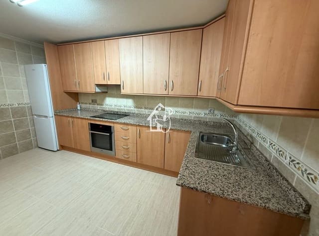 Penthouse de 3 chambres à louer à Pilar de la Horadada ciudad, Pilar de la Horadada - 800 € (Ref: 9337318)