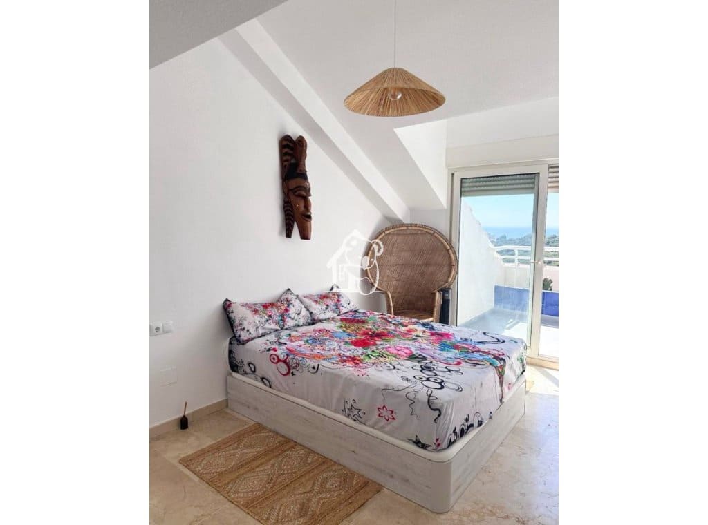 4 makuuhuone Kattohuoneisto vuokrattavana paikassa Orihuela Costa mukana uima-altaan - 1 300 € (Ref: 9346604)