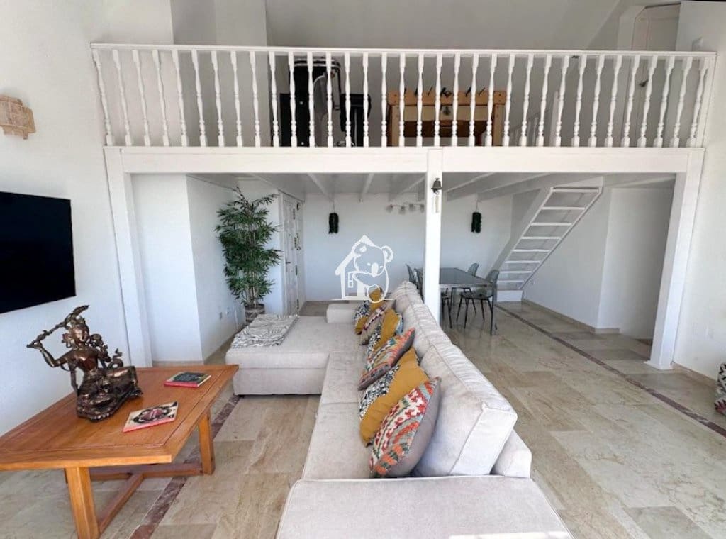 4 makuuhuone Kattohuoneisto vuokrattavana paikassa Orihuela Costa mukana uima-altaan - 1 300 € (Ref: 9346604)