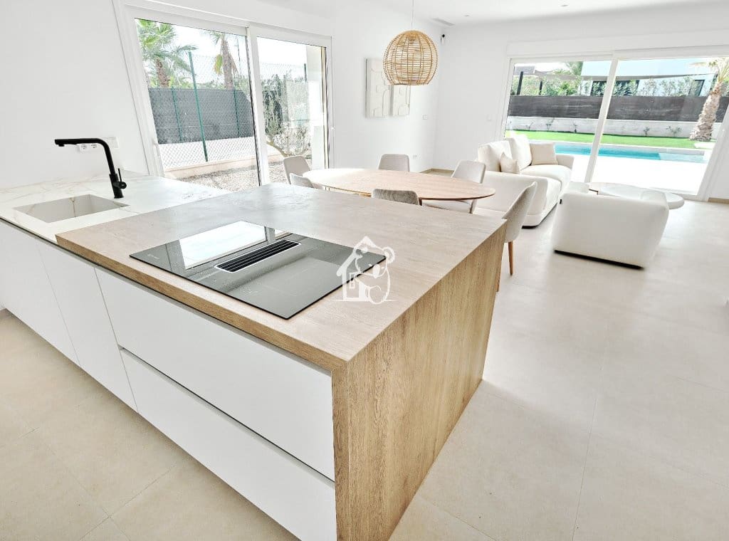 3 slaapkamer Villa te koop in Los Montesinos met zwembad - € 439.000 (Ref: 9355335)