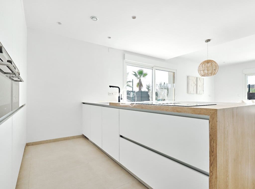 3 slaapkamer Villa te koop in Los Montesinos met zwembad - € 439.000 (Ref: 9355335)