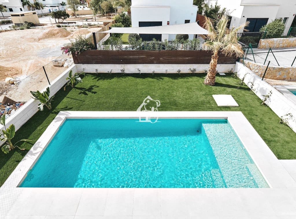 3 slaapkamer Villa te koop in Los Montesinos met zwembad - € 439.000 (Ref: 9355335)