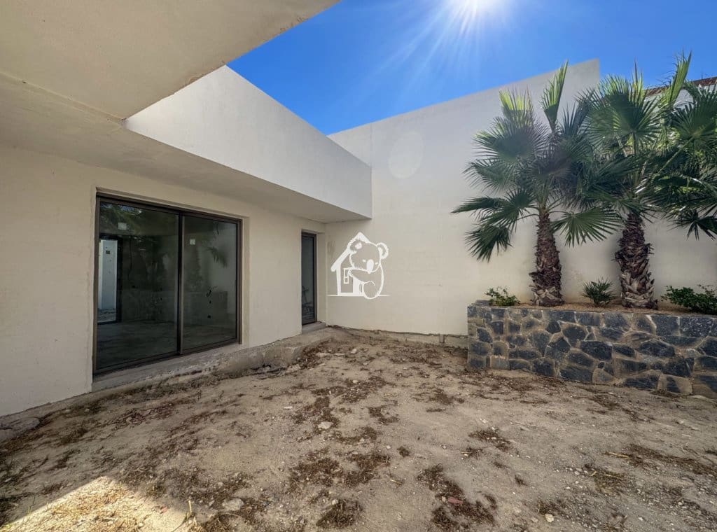 5 bedroom Villa for sale in Dehesa de Campoamor with pool - € 2,950,000 (Ref: 9357003)