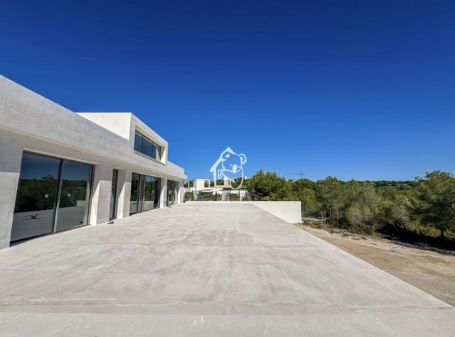 5 bedroom Villa for sale in Dehesa de Campoamor, Orihuela with pool - € 2,950,000 (Ref: 9357003)