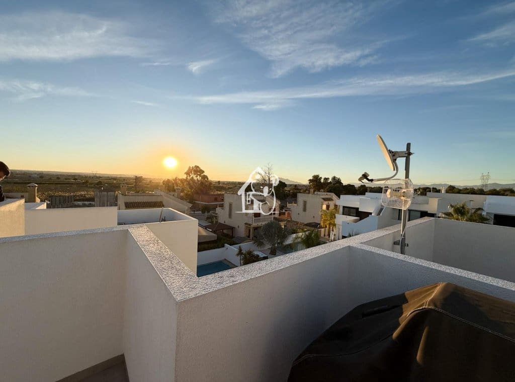 3 camera da letto Villa da affittare in La Marina con piscina - 2.500 € (Rif: 9361009)